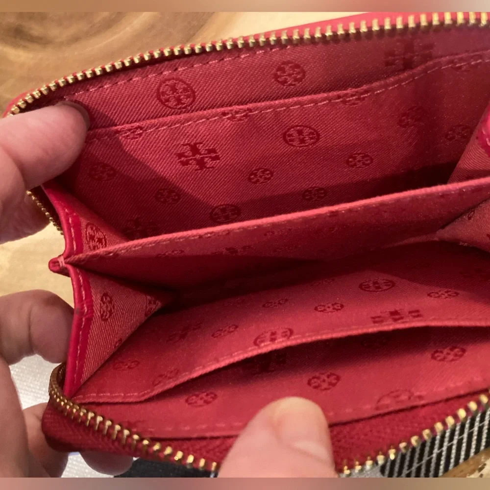 Tory Burch Thea Bifold Wallet Zip Around Wallet With Key fob Fushia Pink Rt-248$